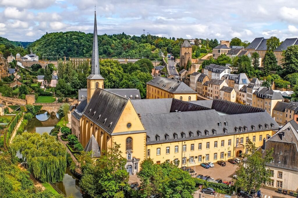 Puente Adolfo en Luxemburgo ciudad - Paisajes pintorescos de Luxemburgo